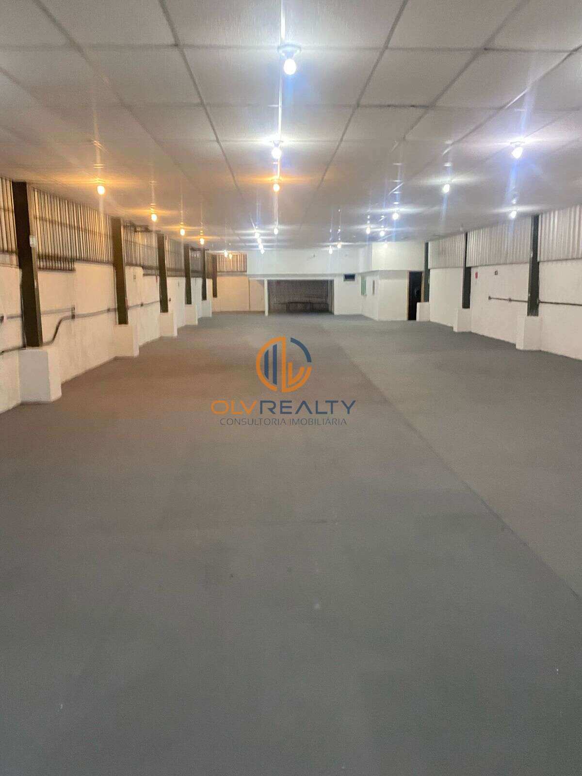 Galpão de 400m² disponível para locação - Engenhoca - Barreto - Niterói/RJ - Imobiliária OLV REALTY